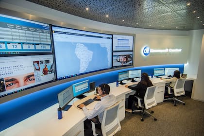 El call center de ayuda para el acompañamiento seguro opera desde Colombia