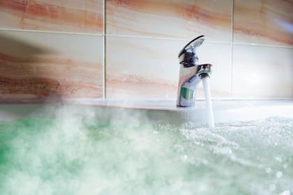 El calor del agua favorece la distensión