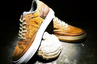 Zapatillas veganas. Se fabrican con maíz, hongos, algodón orgánico y café