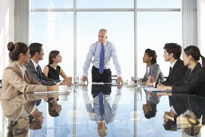 El cambio en la jefatura despierta dudas y temores