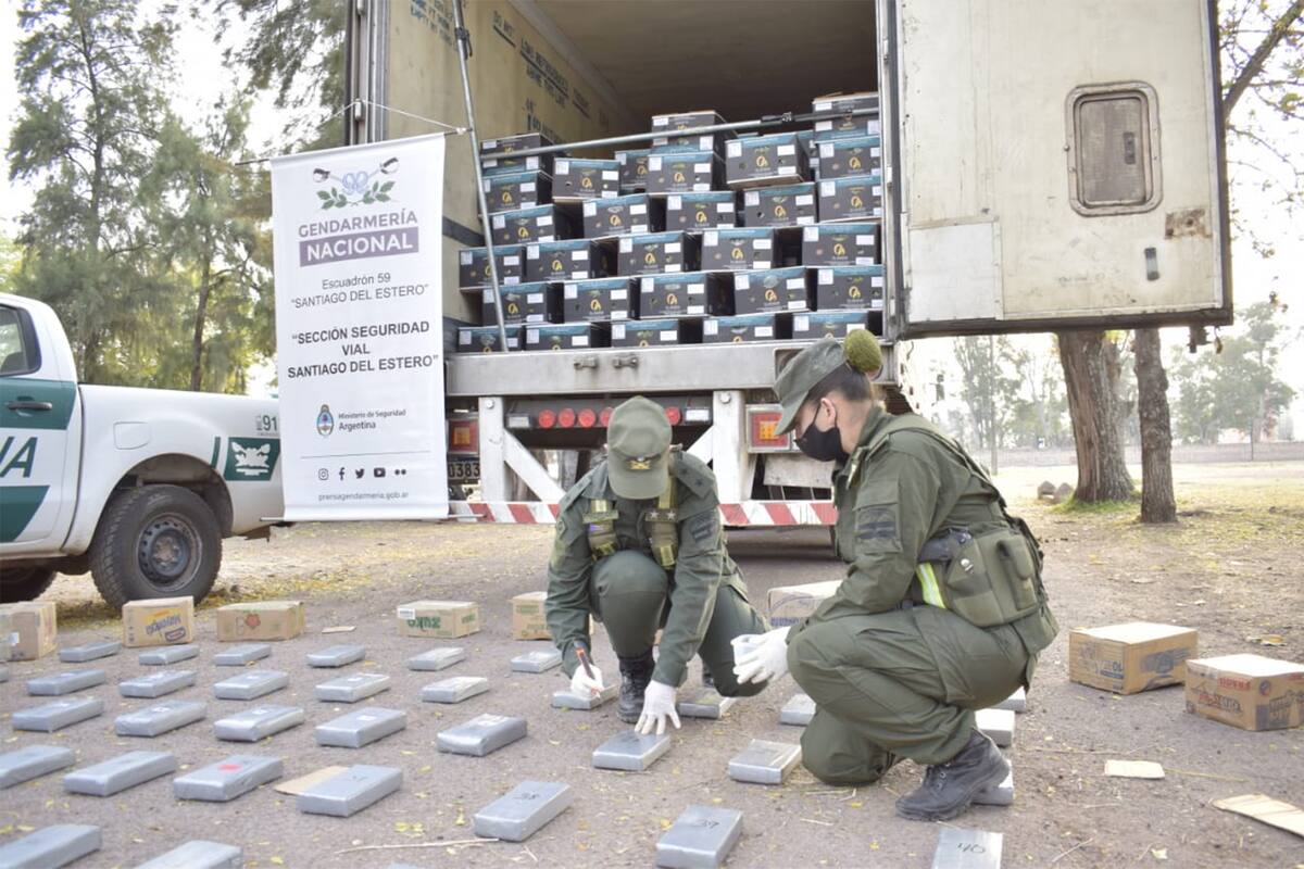 El camión fue interceptado por la Gendarmería Nacional en Santiago del Estero