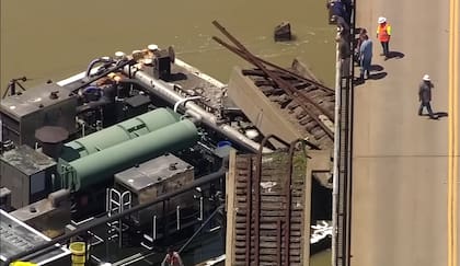 El Canal Intracostero del Golfo está cerrado mientras las autoridades trabajan en el incidente