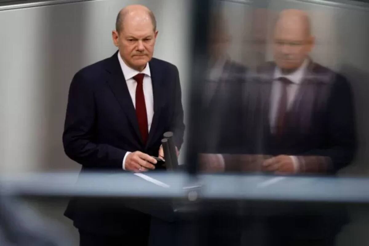 El canciller alemán, Olaf Scholz, anunció este domingo un giro drástico en la política exterior alemana