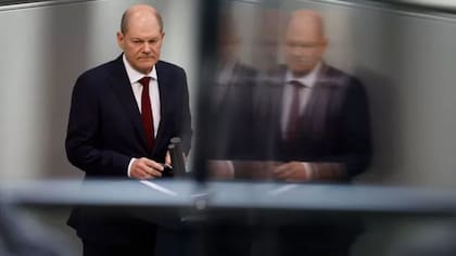 El canciller alemán, Olaf Scholz, anunció un giro drástico en la política exterior alemana.