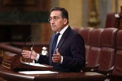 El canciller español, José Manuel Albares, creó un comité asesor de expertos para supervisar la estrategia España-África