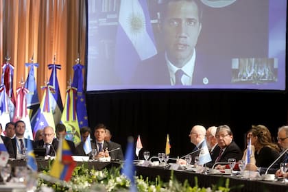 El canciller Faurie encabezó la reunión del Grupo de Lima