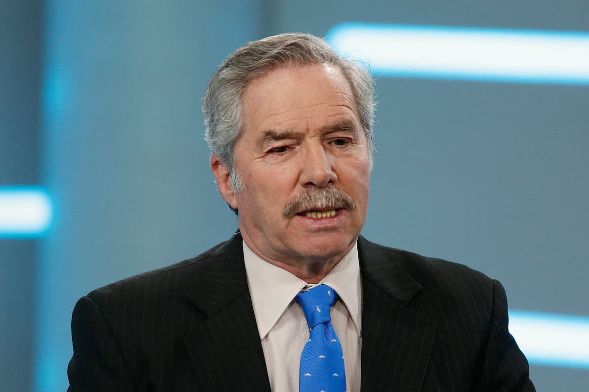 El canciller publicó mensajes contra las compañías extranjeras que no están volando a la Argentina y la empresa española le respondió por qué no lo hacen