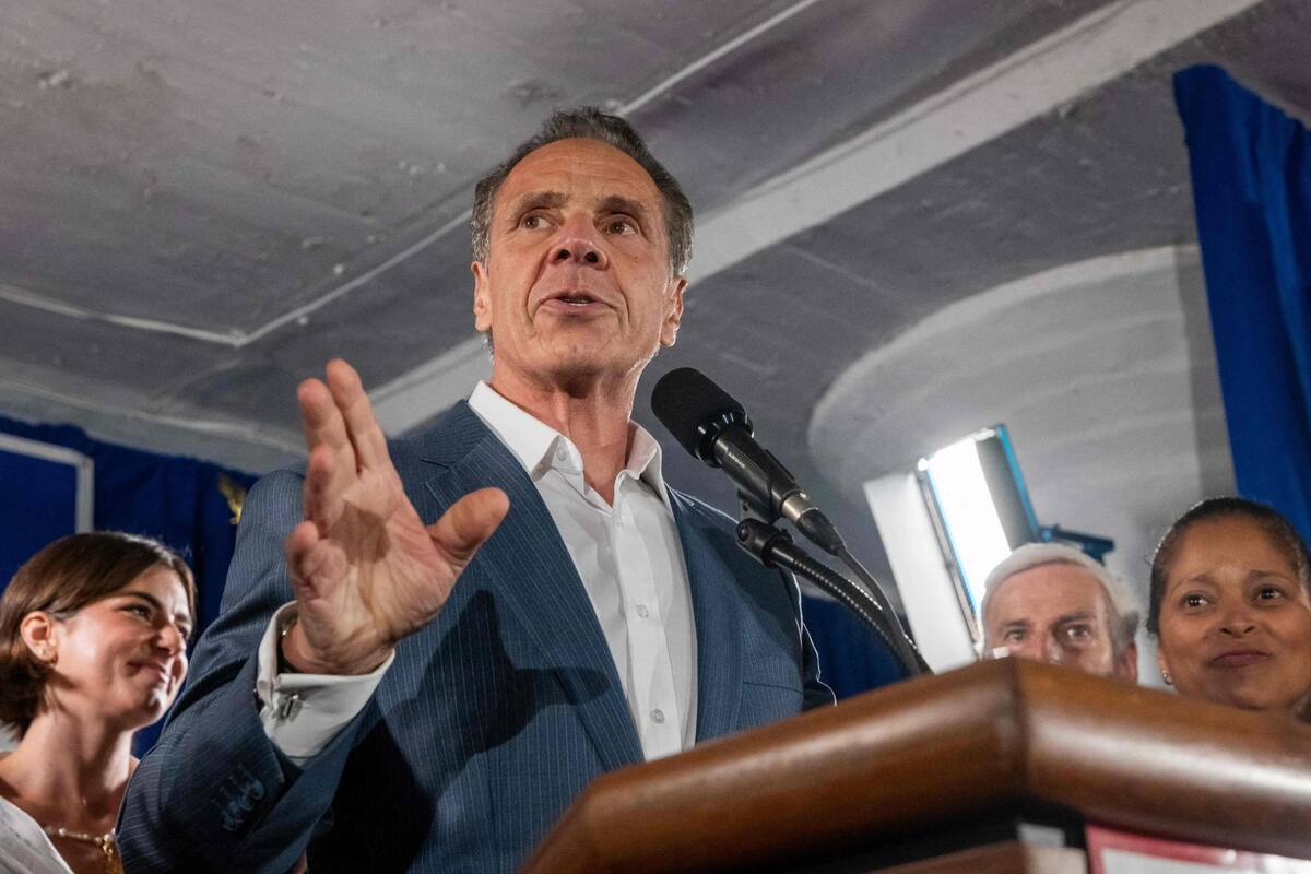 El candidato a la alcaldía de Nueva York, Andrew Cuomo, compartió sus planes económicos ante un panel de expertos