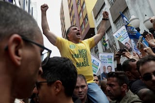 Elecciones presidenciales en Brasil enfrentan a un aliado de Trump con Lula, que busca su 4º mandato