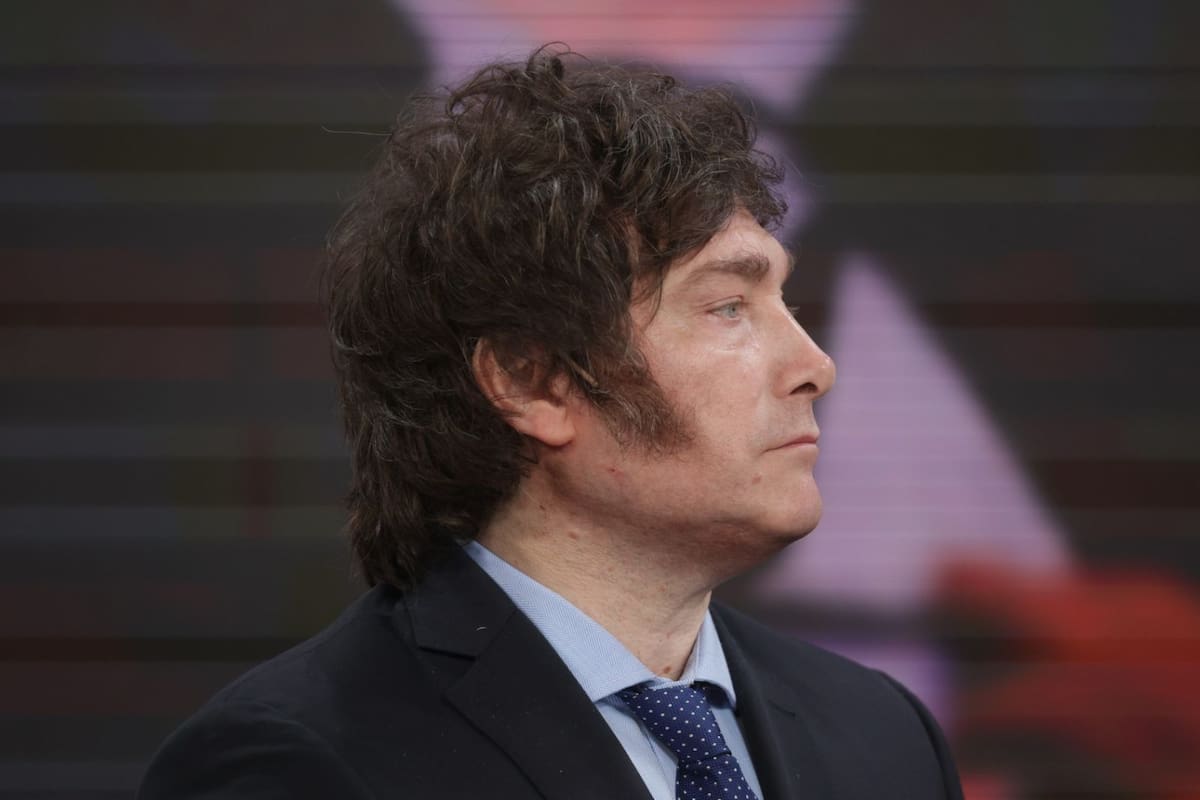 El candidato a presidente por La Libertad Avanza, Javier Milei, en los estudios de LN+