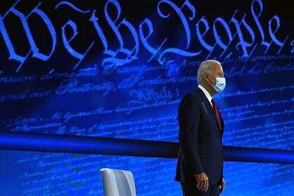 El candidato presidencial Joe Biden entrevistado por ABC en Filadelfia