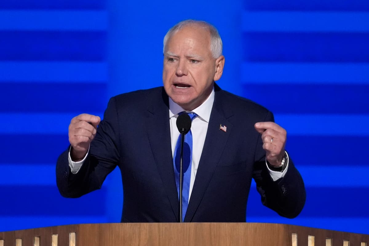 El candidato vicepresidencial demócrata Tim Walz en la Convención Nacional Demócrata en Chicago el 21 de agosto del 2024. (Foto AP/J. Scott Applewhite)