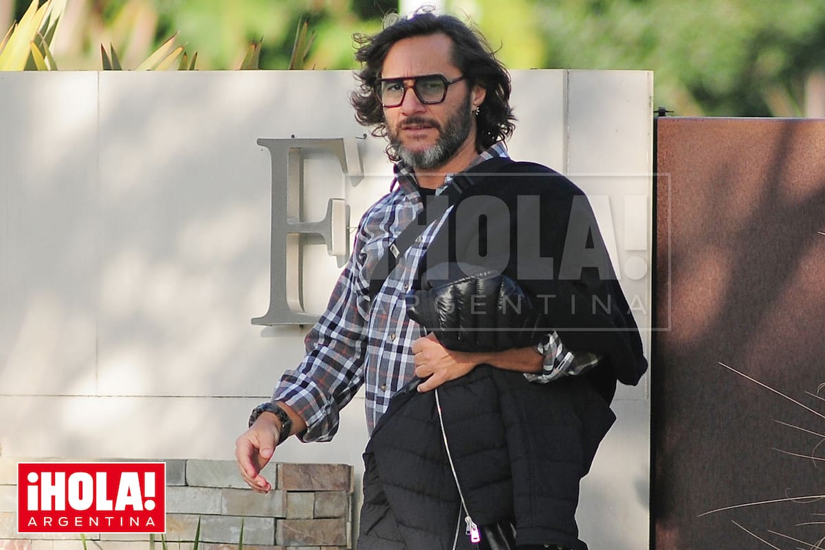 El cantante aún no presentó novia, aunque se lo vincula con la broker inmobiliaria Martina Díaz.