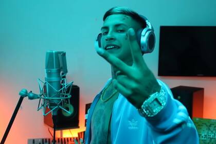 El cantante, autor de Cumbia 420, ofreció su motorhome para ir en caravana hacia Corrientes para llevar alimentos e insumos para los afectados por los incendios.