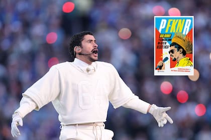 El cantante Bad Bunny, objeto de la "paranoia cultural" y de un ensayo