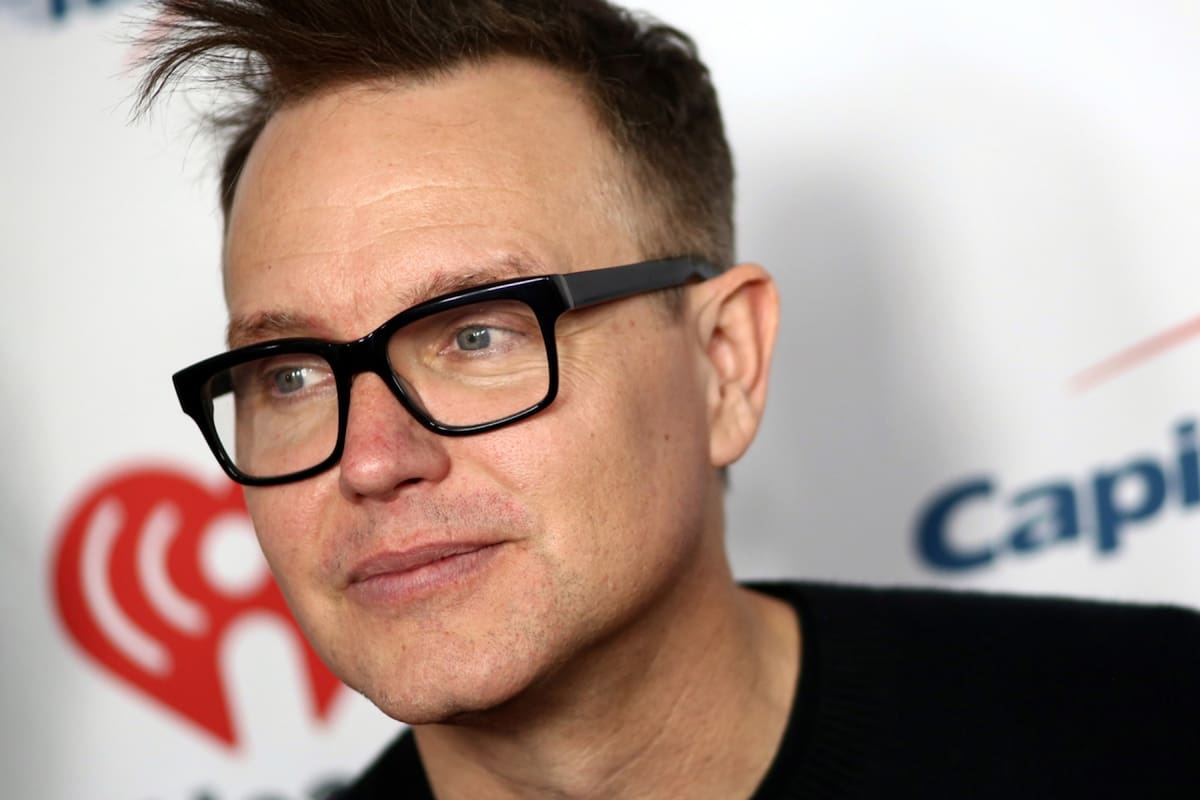 El cantante Blink-182 tiene linfoma difuso de células B grandes. "Estamos venciendo este cáncer", dijo a los fanáticos. "Es solo cuestión de tiempo"