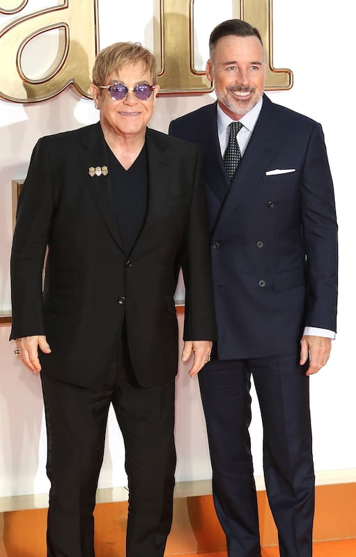 El cantante británico y su marido, David Furnish, están juntos desde 1993 y son padres de dos hijos: Zachary y Elijah