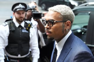 Cantante Chris Brown se declara no culpable en caso de agresión en club nocturno de Londres