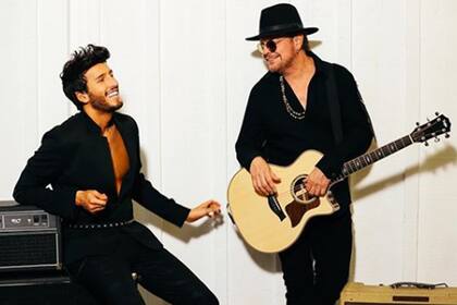 El cantante colombiano fue el elegido de Maná para la reversión de uno de sus clásicos