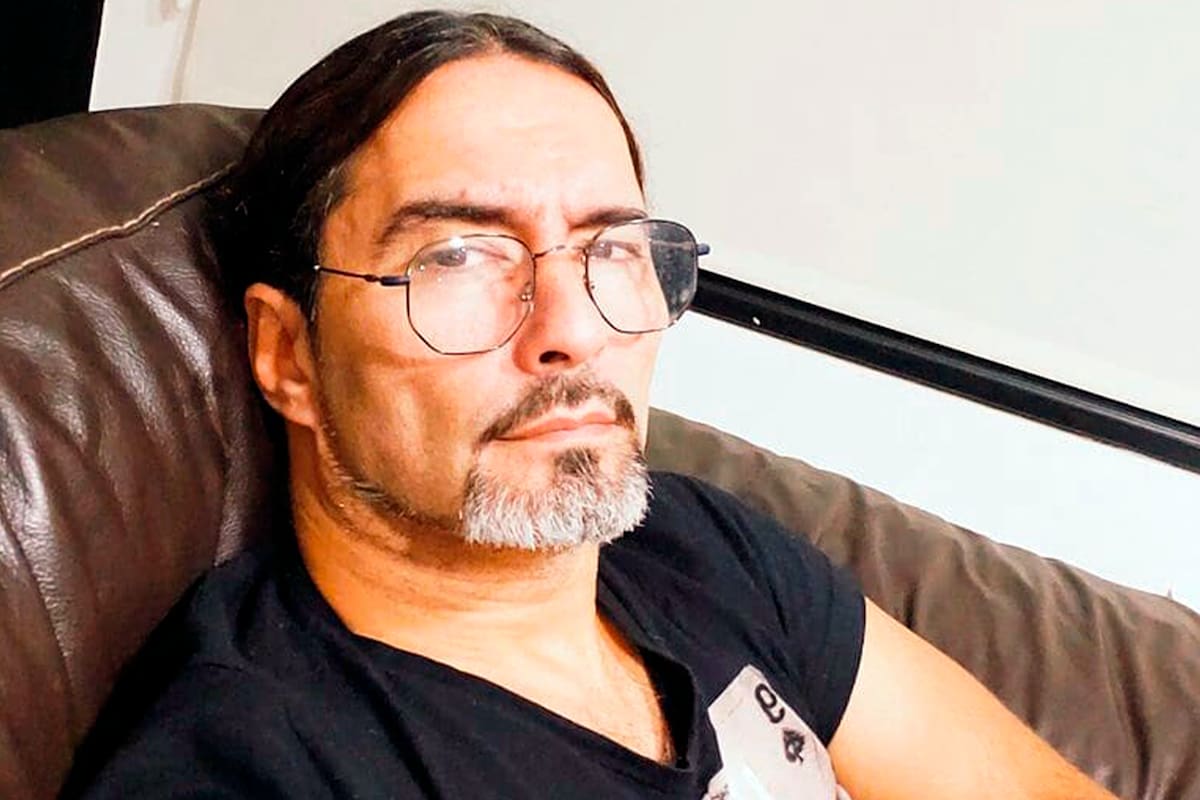 El cantante de cumbia celebró las bromas que vinculan su apellido con el mes de agosto