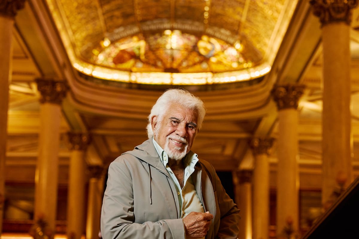 El cantante de tango aseguró que perdió mucha sangre pero que nunca perdió el conocimiento