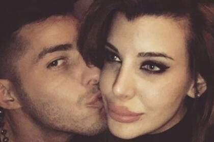 El cantante difundió registro de una pelea en la calle