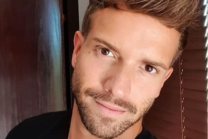El cantante español publicó un video donde habló por primera vez de su homosexualidad