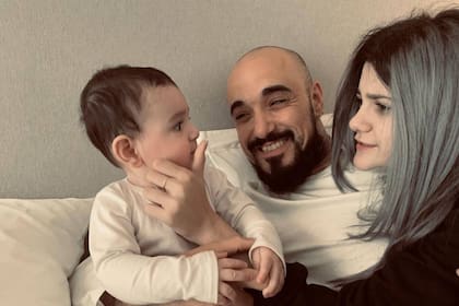El cantante junto a sus hijos (Foto Instagram @abelpintos)