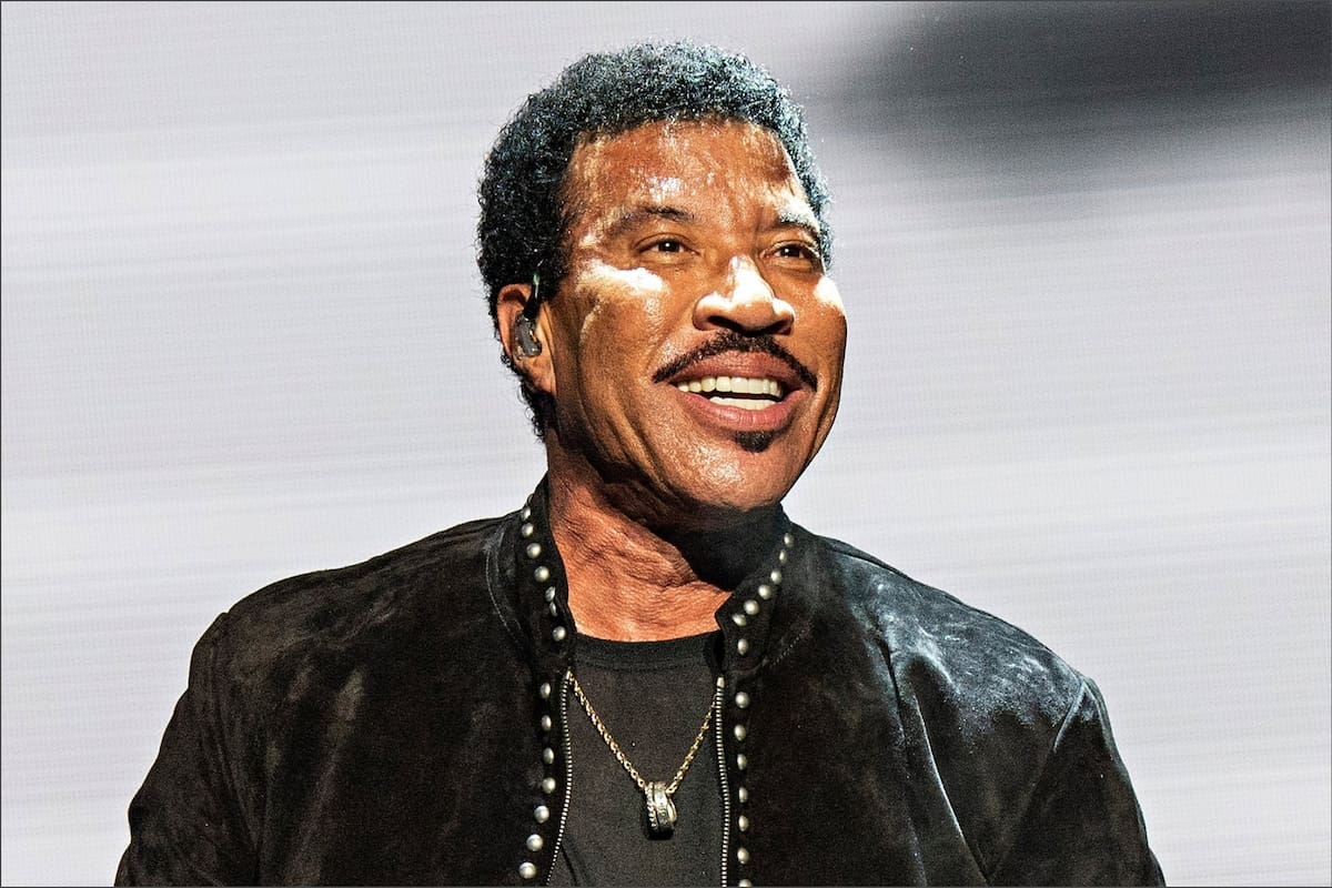 El cantante Lionel Richie ganó cuatro premios grammy en su carrera; en una entrevista destacó la importancia de la familia