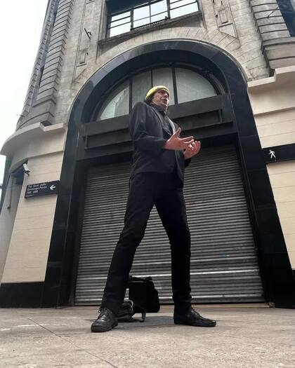 El cantante llegó a Buenos Aires en busca de mejores oportunidades laborales