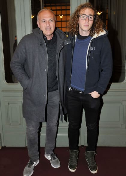 El productor teatral Pablo Kompel y su hijo Nicolás