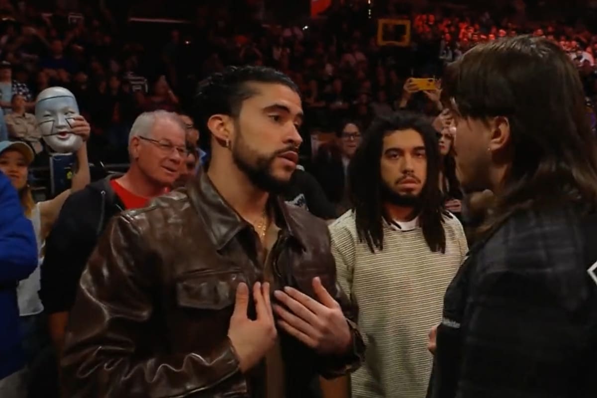 El cantante protagonizó una pelea en vivo (Captura video)