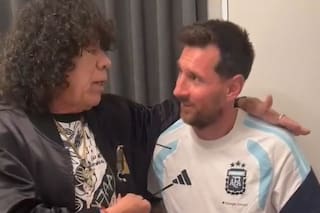 El momento íntimo entre La Mona Jiménez y Lionel Messi: “Sos un fenómeno, un grande”