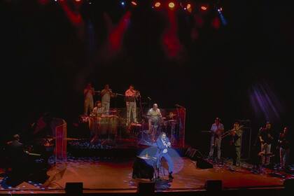 El cantaor basó el show en los ritmos latinos