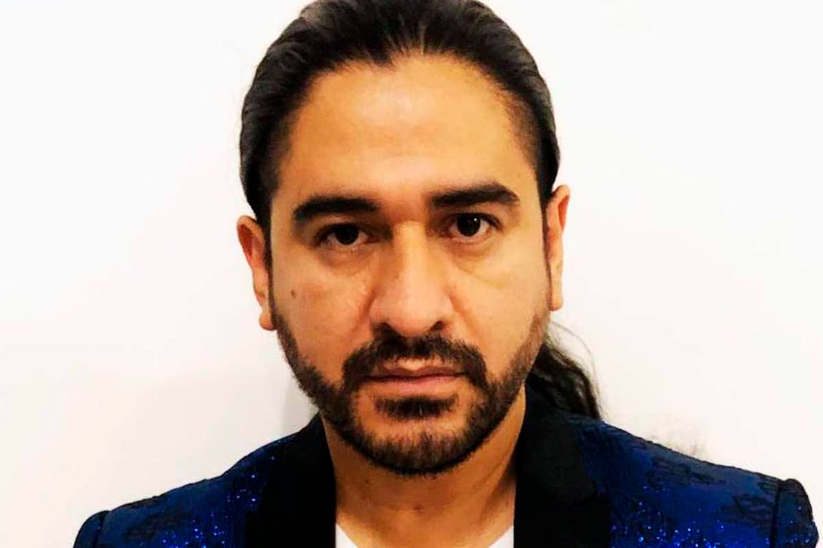 El cantnte del grupo tropical Ráfaga le dedicó unas sentidas palabras a su madre