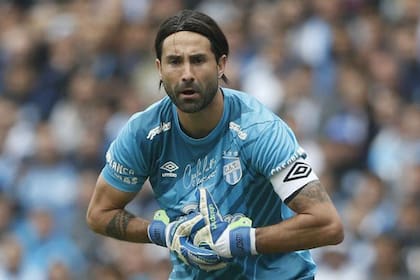 El capitán de Atlético Tucumán perdió la titularidad luego de una fuerte lesión, pero decidió continuar de todas formas y en la primera mitad del campeonato disputó 10 encuentros