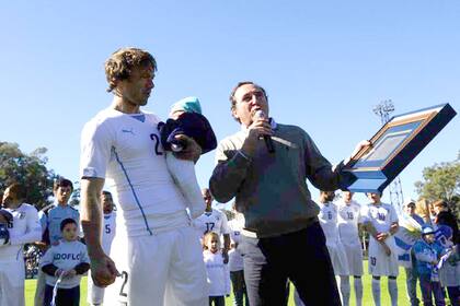 El capitán Diego Lugano en la previa del amistoso