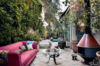 El característico jardín de la casa