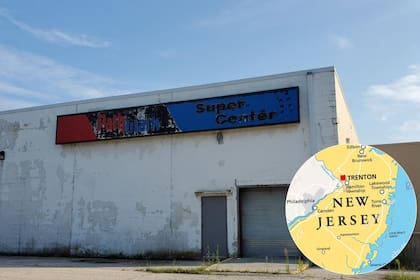 El Cardiff Shopping Center de Egg Harbor Township, un centro comercial que aún conserva el espíritu de los años noventa (wpgtalkradio/Canva)