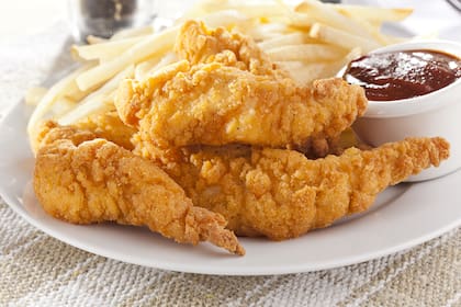 El cardiólogo recomienda reemplazar estas comidas por papas de boniato o chips caseros de verduras cocinados en una freidora de aire