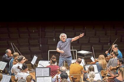 El carisma del inglés Rattle fue fundamental para introducir una enorme cantidad de cambios en la gran agrupación alemana