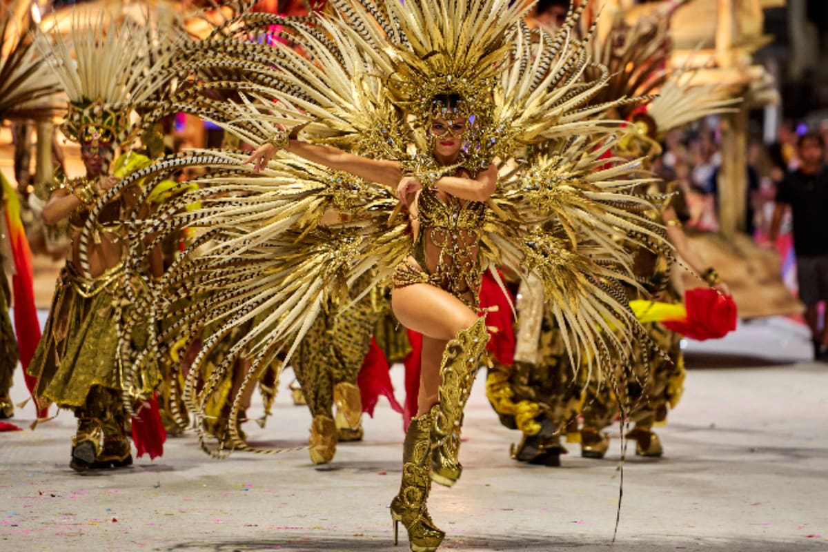 El Carnaval de Gualeguaychú se suspende por lluvias y se reprograma