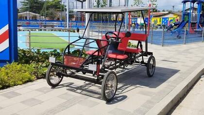 El carro solar que anda por las calles de Palmar de Varela (Foto: Cortesía Dairo Polo)