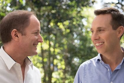 El cartel de campaña de Insaurralde y Viñuales en Unidad Ciudadana