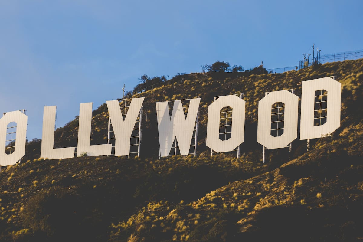 El cartel de Hollywood, un emblema de la Meca del Cine a nivel mundial, cumple 100 años en medio de la gran huelga de guionistas y actores