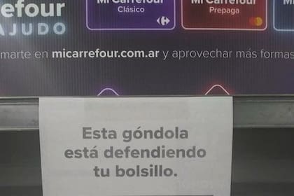 El cartel que puso Carrefour por los aumentos de precios en las góndolas