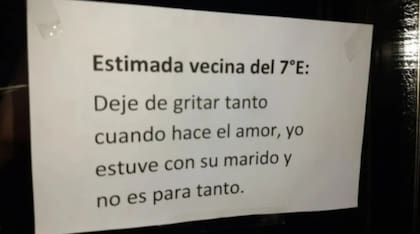 El cartel rápidamente se volvió viral en Twitter.