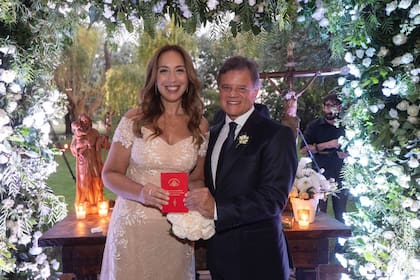 El casamiento de María Eugenia Vidal y Enrique Sacco