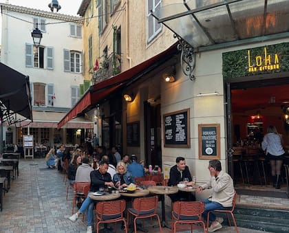 El casco antiguo, Le Suquet, y sus calles adoquinadas