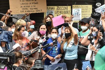El caso conmocionó a todo el país, y se realizaron varias protestas para exigir justicia